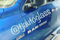 Windshield-repair-blue-car-3
